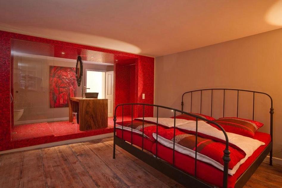Hotel Loewen Лар Екстериор снимка
